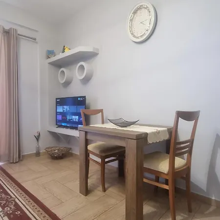 Lea Apartament Apartment Sarande